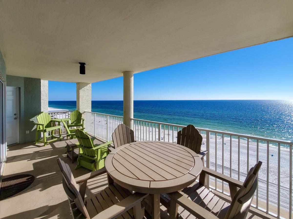 Holiday home Amazing Views! Newly Listed! Family Friendly Unit! Pools! *