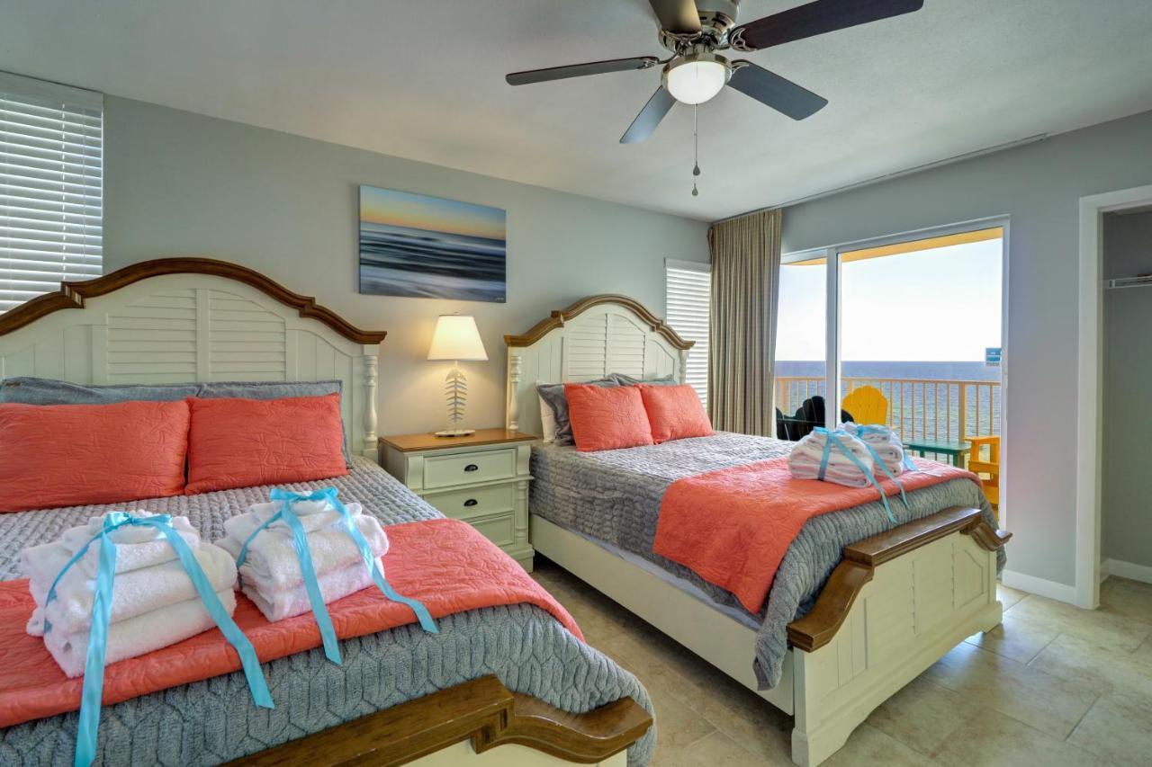 Amazing Views! Newly Listed! Family Friendly Unit! Pools! Holiday home