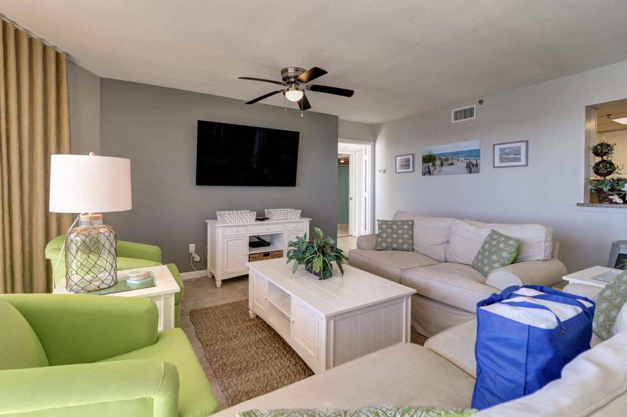 Holiday home Amazing Views! Newly Listed! Family Friendly Unit! Pools! Panama City Beach