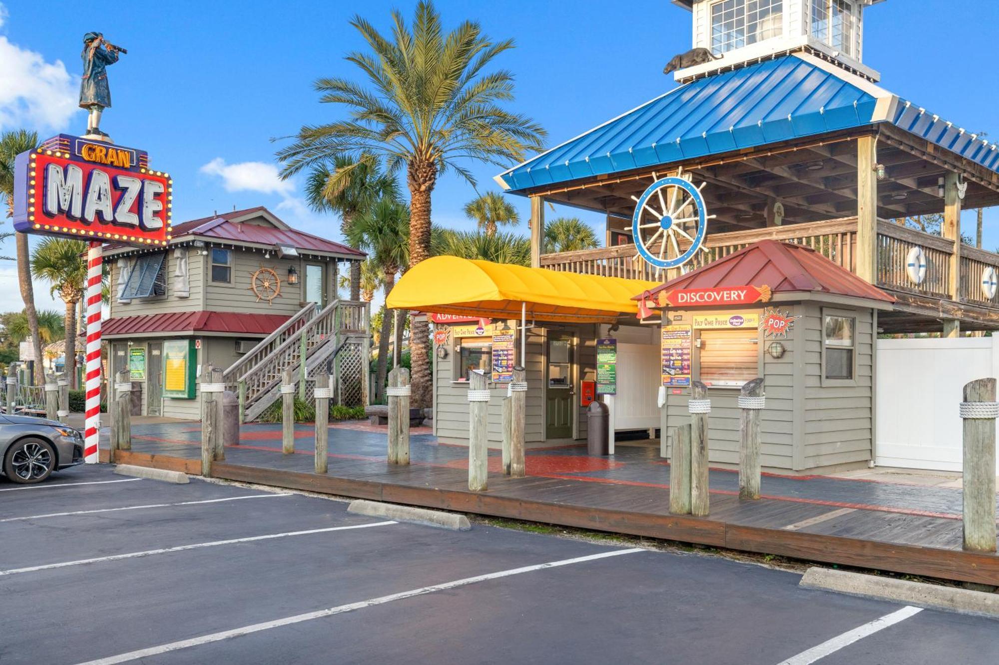 Holiday home Amazing Views! Newly Listed! Family Friendly Unit! Pools! Panama City Beach