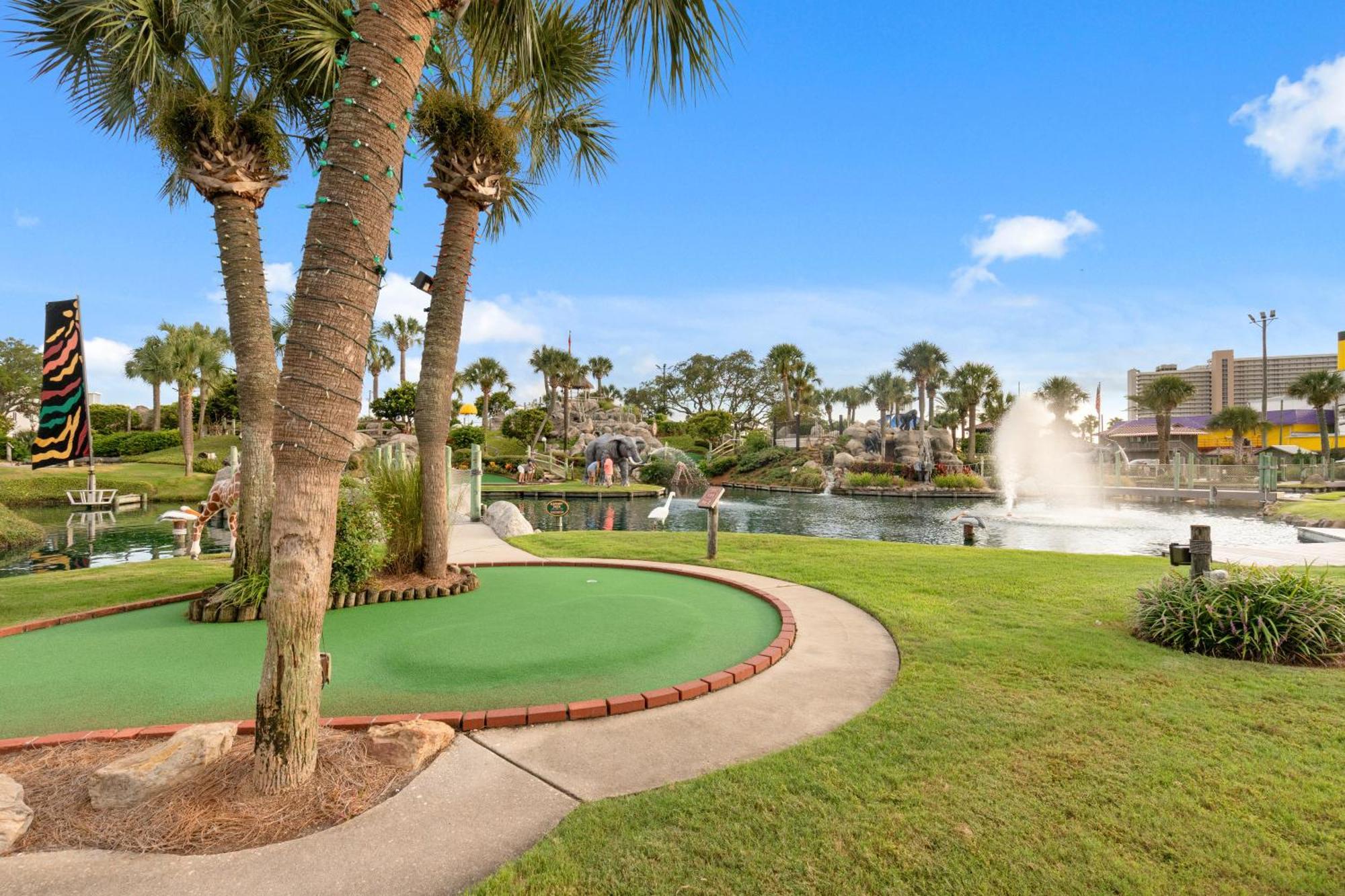 Holiday home Amazing Views! Newly Listed! Family Friendly Unit! Pools! Panama City Beach